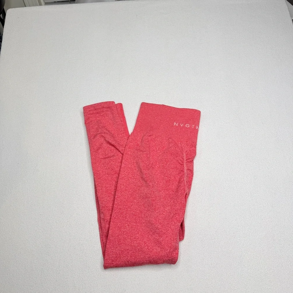 NVGTN Candy Apple Scrunch Seamless Leggings🍎 - Picture 10 of 11